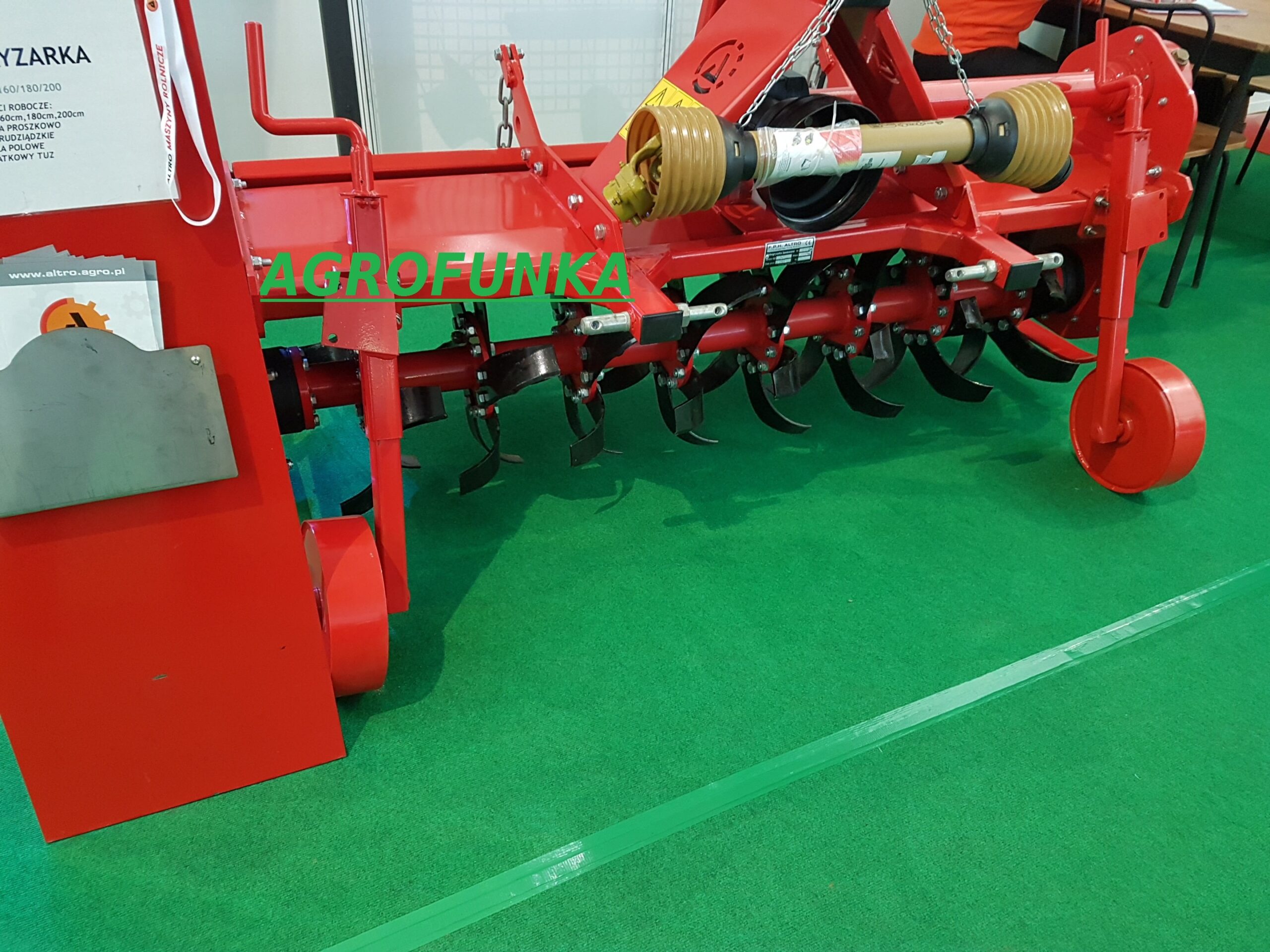 Glebogryzarka rzędowa Altro GZ – T 1800 truskawka - obrazek 4